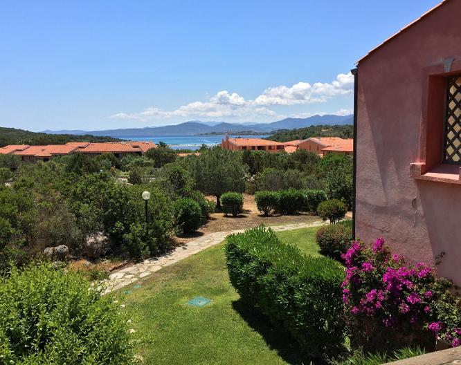 Residence Porto Coda Cavallo - Außenansicht