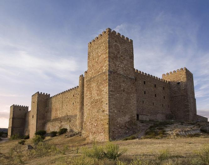 PARADOR DE SIGÜENZA - SIGÜENZA - Außenansicht