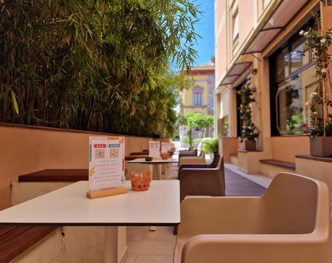 Hotel Stella del Mare - Essen und Trinken