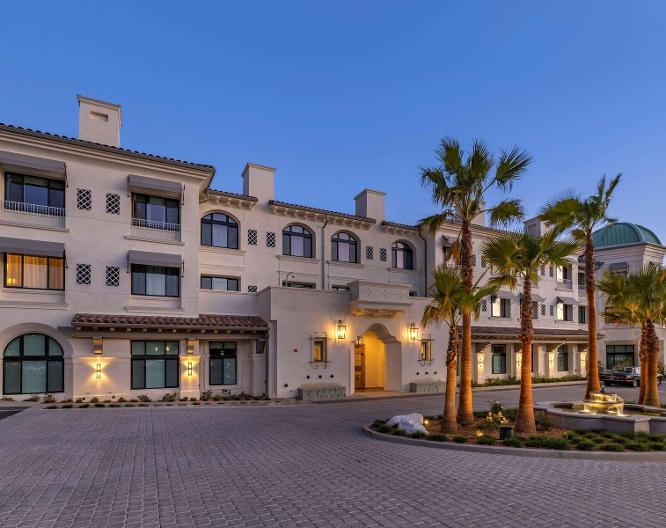 Cambria Hotel Calabasas- Malibu - Außenansicht