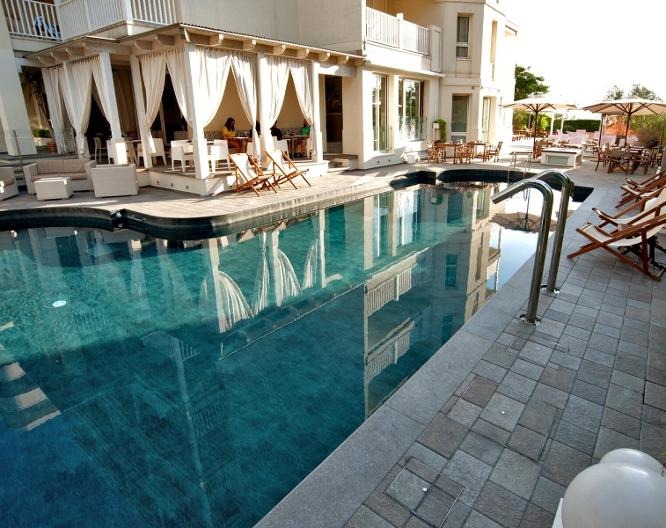 Le Rose Suite Hotel - Außenansicht