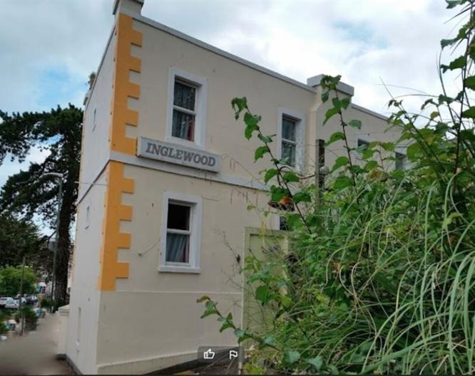 Inglewood Palm Hotel - Außenansicht
