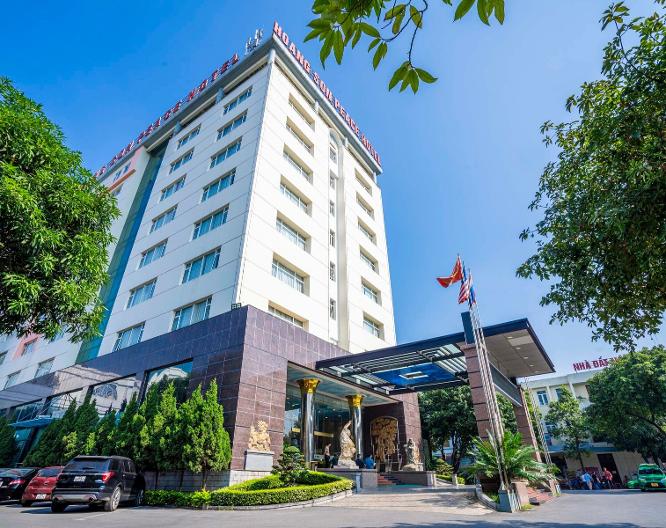 Hoang Son Peace Hotel - Außenansicht