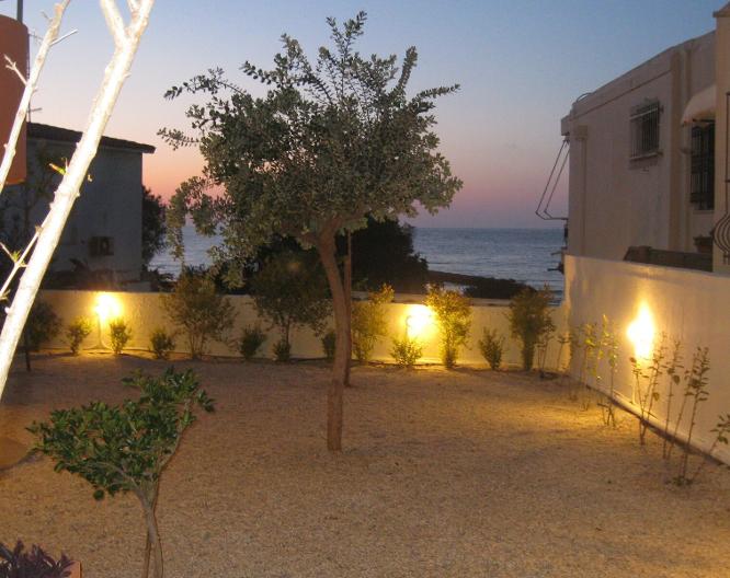 Iolkos Hotel - Außenansicht