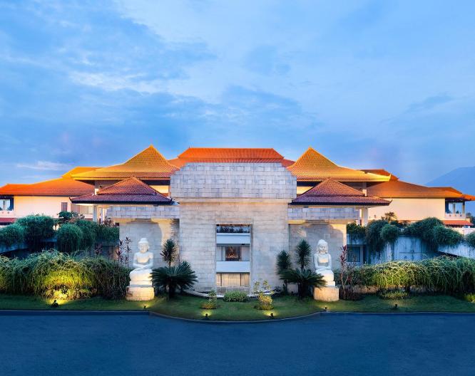 Sheraton Mustika Yogyakarta Resort & Spa - Außenansicht