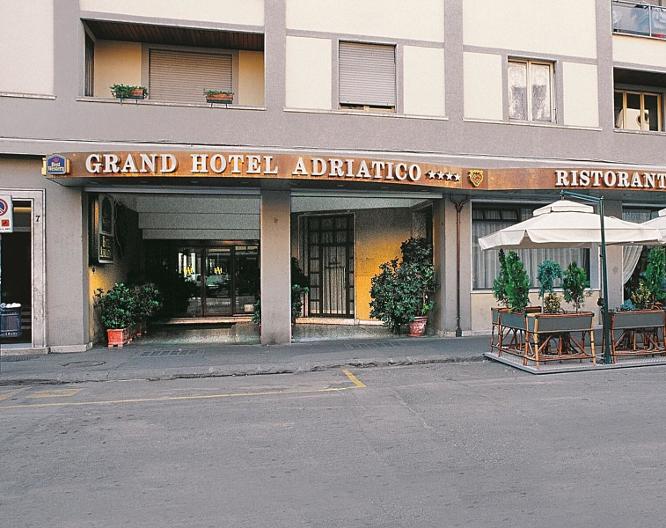 Grand Hotel Adriatico - Außenansicht