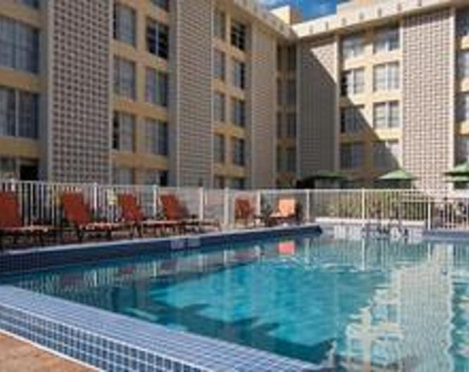 Courtyard by Marriott Coral Gables - Außenansicht