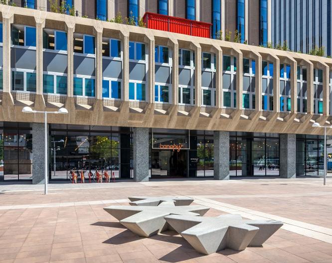 Canopy by Hilton Madrid Castellana - Außenansicht