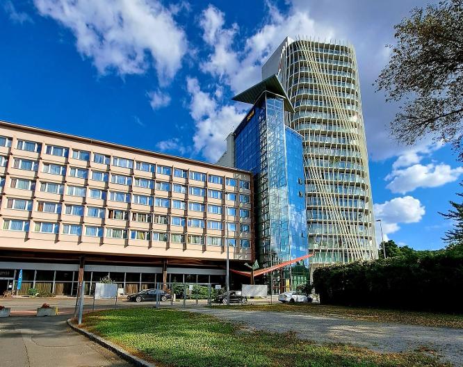 Hotel Artemis Prague - Außenansicht