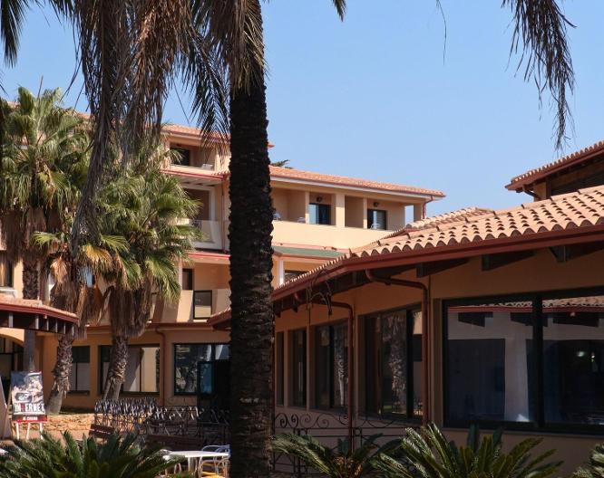 TH Le Castella - Vue extérieure