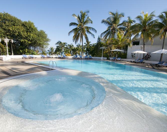Casuarina Resort & Spa - Außenansicht