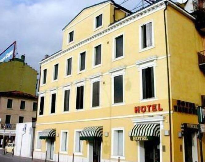 Trieste - Außenansicht