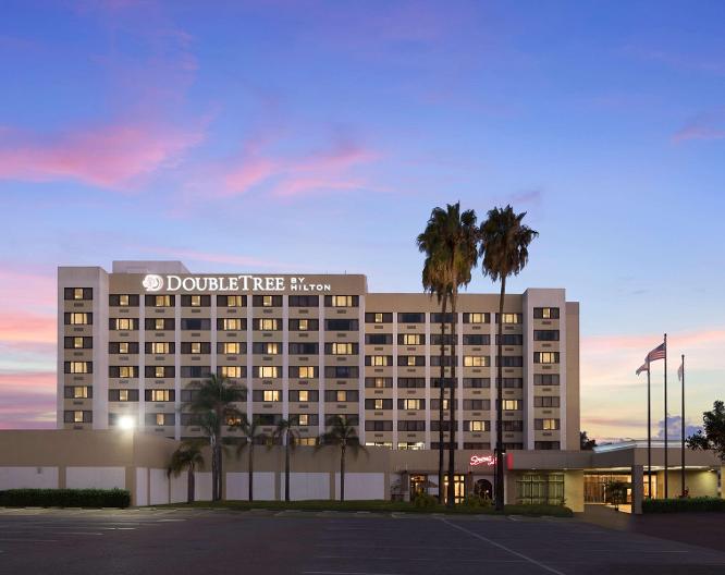 DoubleTree Los Angeles Norwalk - Außenansicht