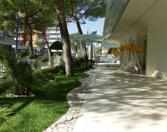 Hotel Tokio Beach - Außenansicht