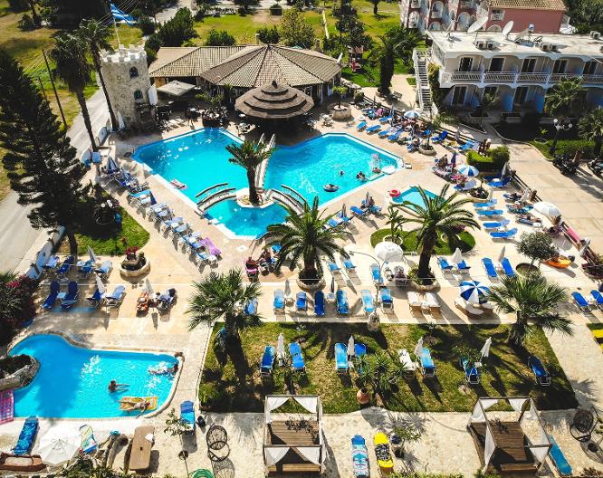 Antonis Apartments - Pool