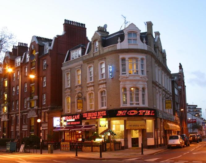 The Bridge - Außenansicht