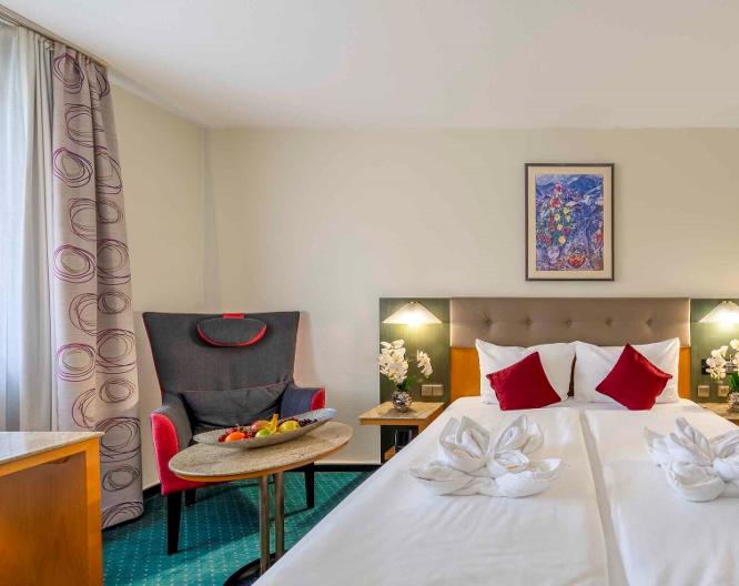 PLAZA Hotel Blankenburg Ditzingen, Sure Hotel Collection - Außenansicht