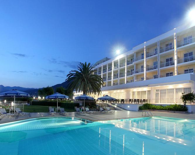 Messinian Bay - Außenansicht