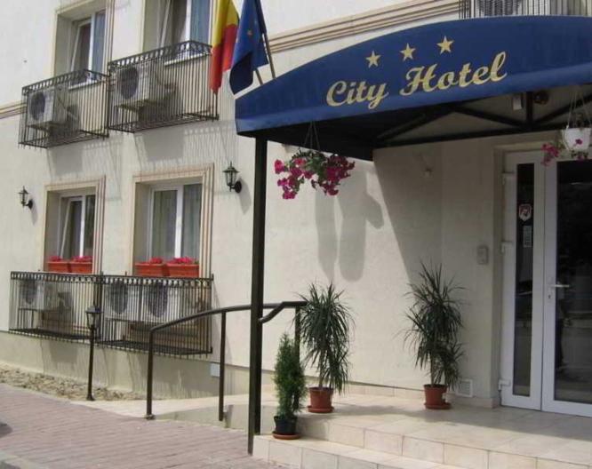 City Hotel Bucharest - Außenansicht