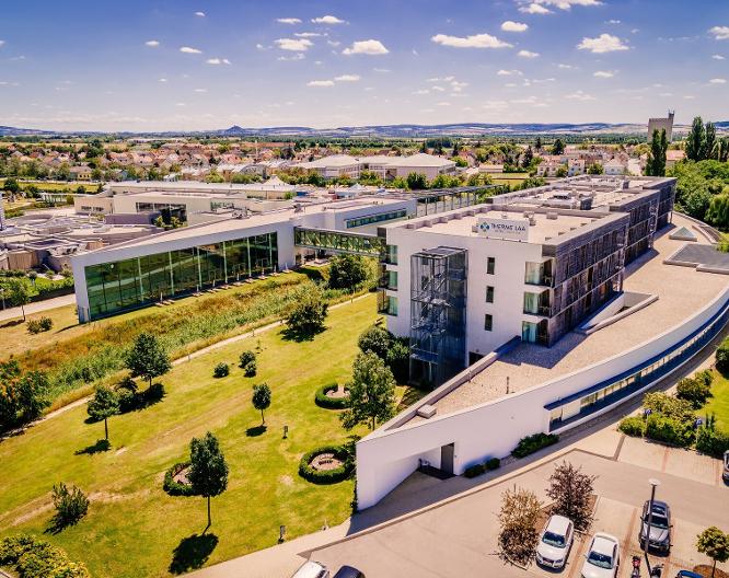 Therme Laa – Hotel & Silent Spa - Außenansicht