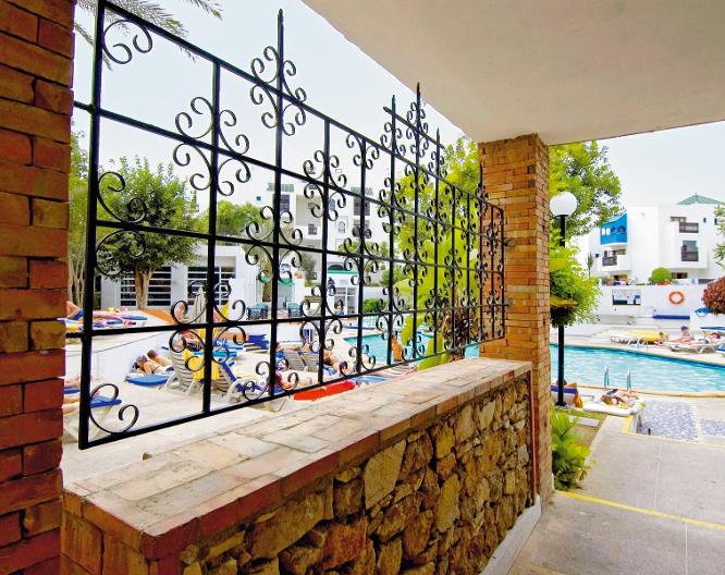 Hotel El Pueblo Tamlelt - Außenansicht