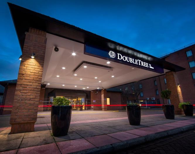 DoubleTree by Hilton Manchester Airport - Außenansicht