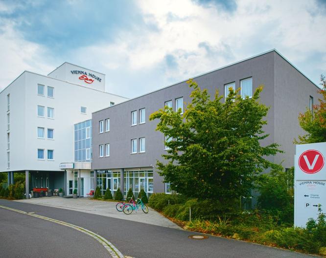 Vienna House Easy Amberg - Außenansicht