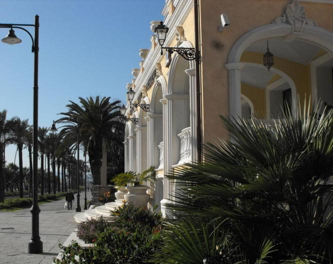 Grand Hotel President - Außenansicht