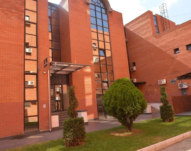 Hotel Passport Garni - Außenansicht