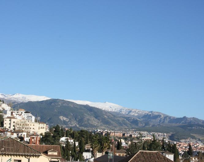Las Golondrinas de la Alhambra - Vue extérieure