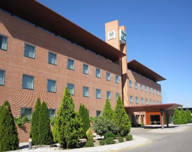 Posadas de España Pinto - Außenansicht