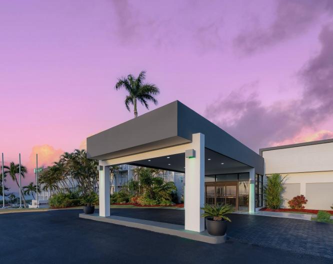 Holiday Inn & El Tropical Casino Ponce - Außenansicht