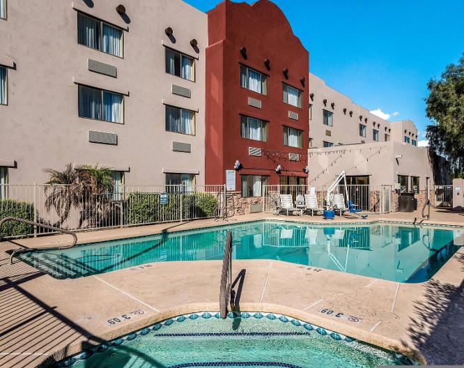 Red Lion Inn & Suites Goodyear West Phoenix - Vue extérieure