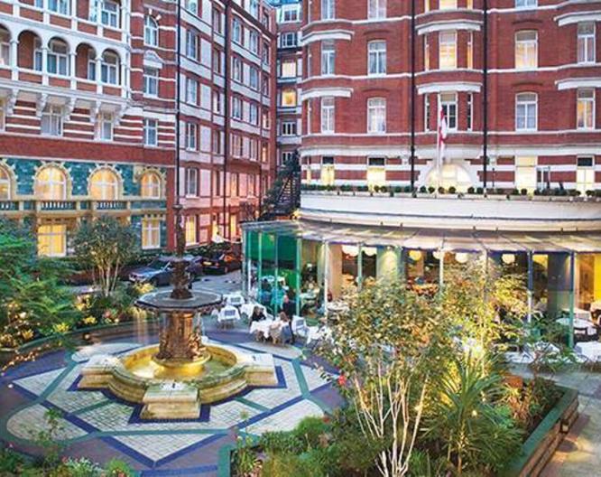 St. James Court London - a TAJ Hotel - Außenansicht