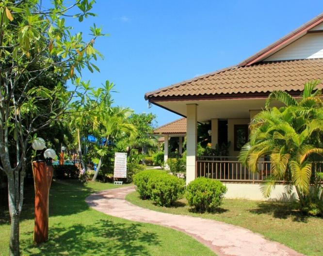 Blu Pine Villa & Pool Access - Außenansicht