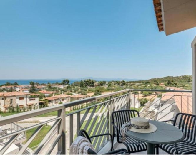 Arya Hotel - Außenansicht