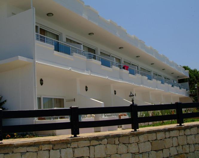 Side Beach Club - Außenansicht