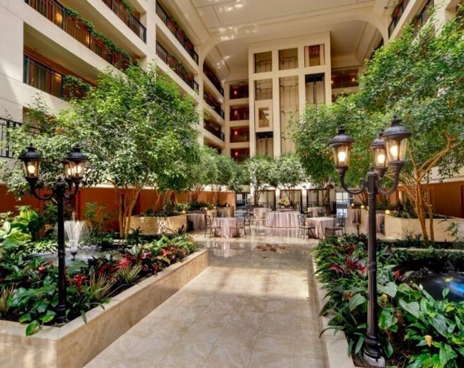 Renaissance Chicago Glenview Suites Hotel - Außenansicht
