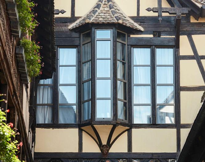 Hotel La Cour du Corbeau - Vue extérieure