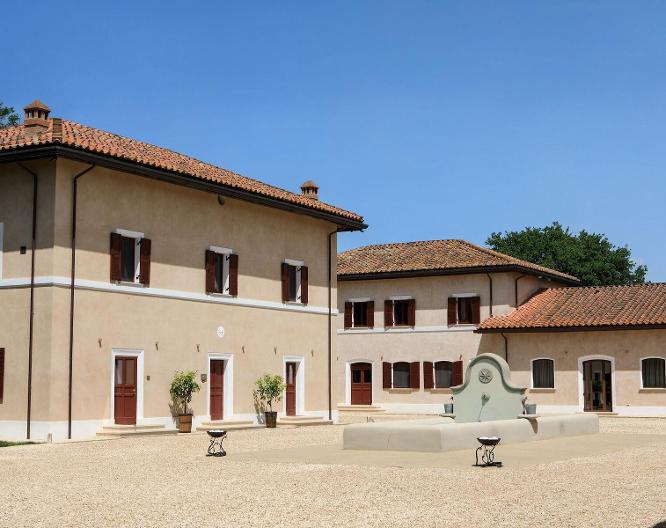 Borgo Pallavicini Mori - Außenansicht