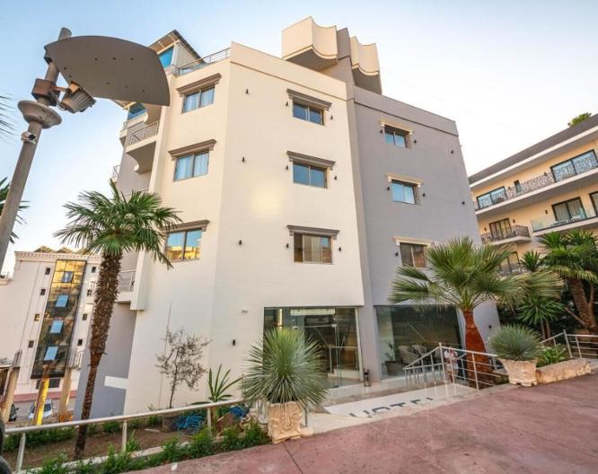 Hotel Sea Breeze - Außenansicht