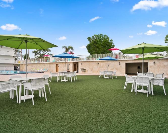 Park Royal Orlando - Außenansicht