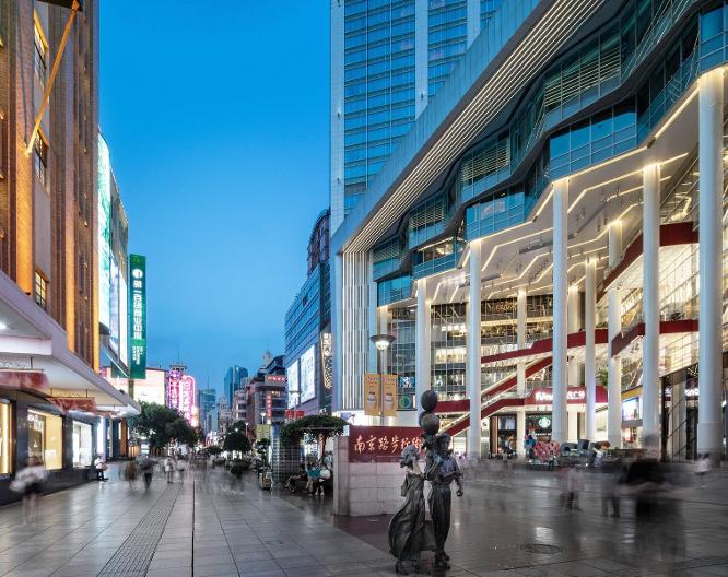 Crowne Plaza Shanghai Nanjing Road - Außenansicht