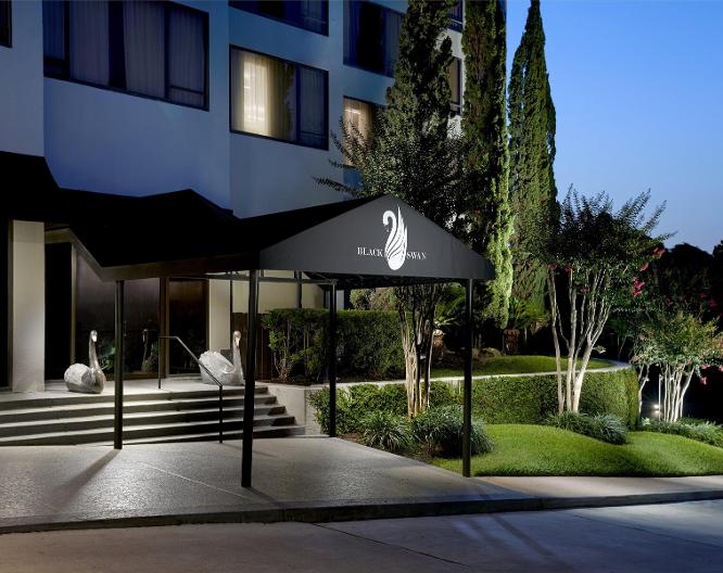 Omni Houston - Außenansicht