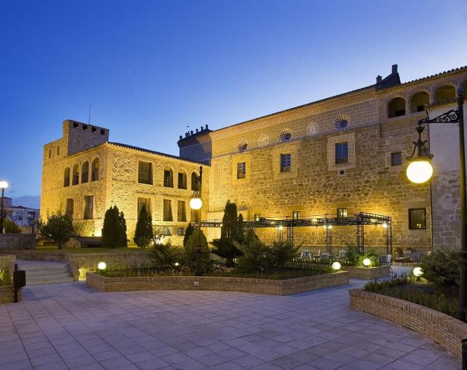 Parador de Plasencia - Außenansicht