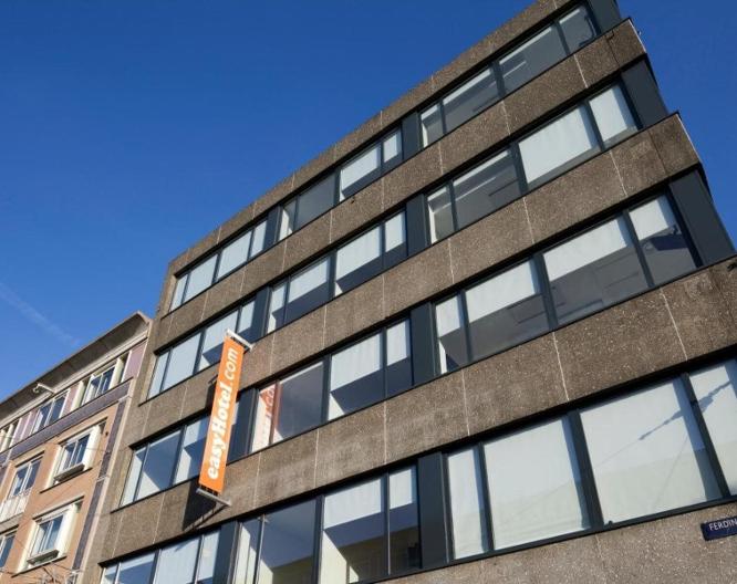 Easyhotel Amsterdam City Centre South - Außenansicht