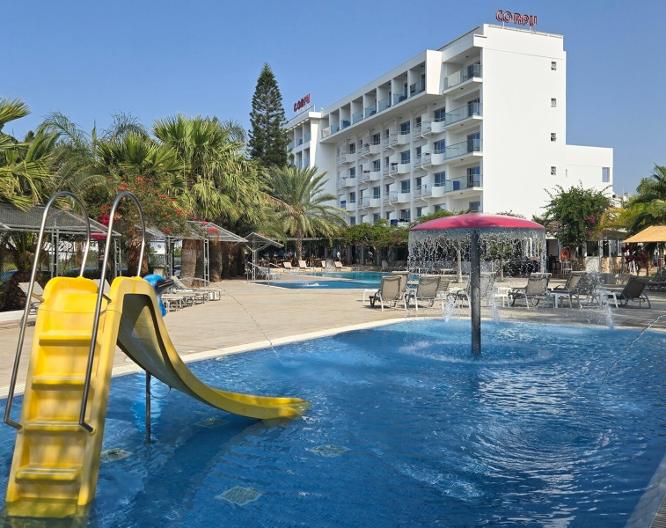 Corfu Hotel - Außenansicht