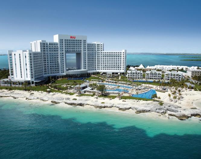 Hotel Riu Palace Peninsula - Außenansicht
