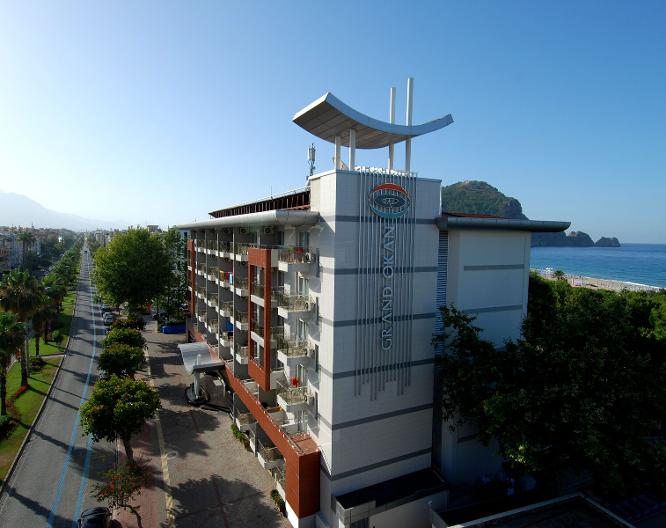 Grand Okan Hotel - Außenansicht