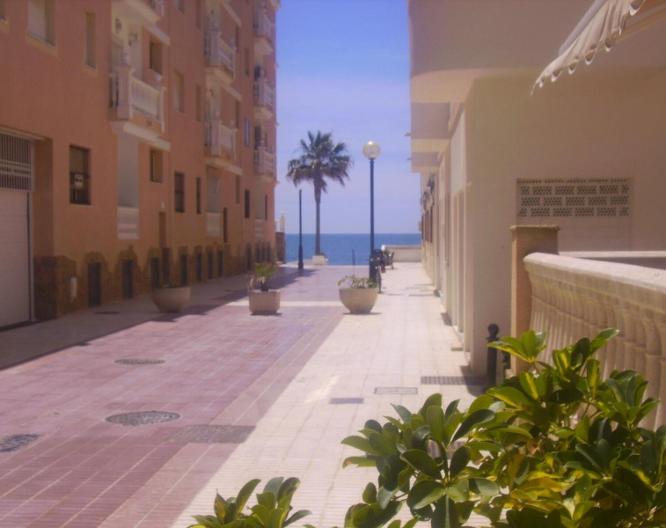 Hostal Restaurante Macavi - Außenansicht